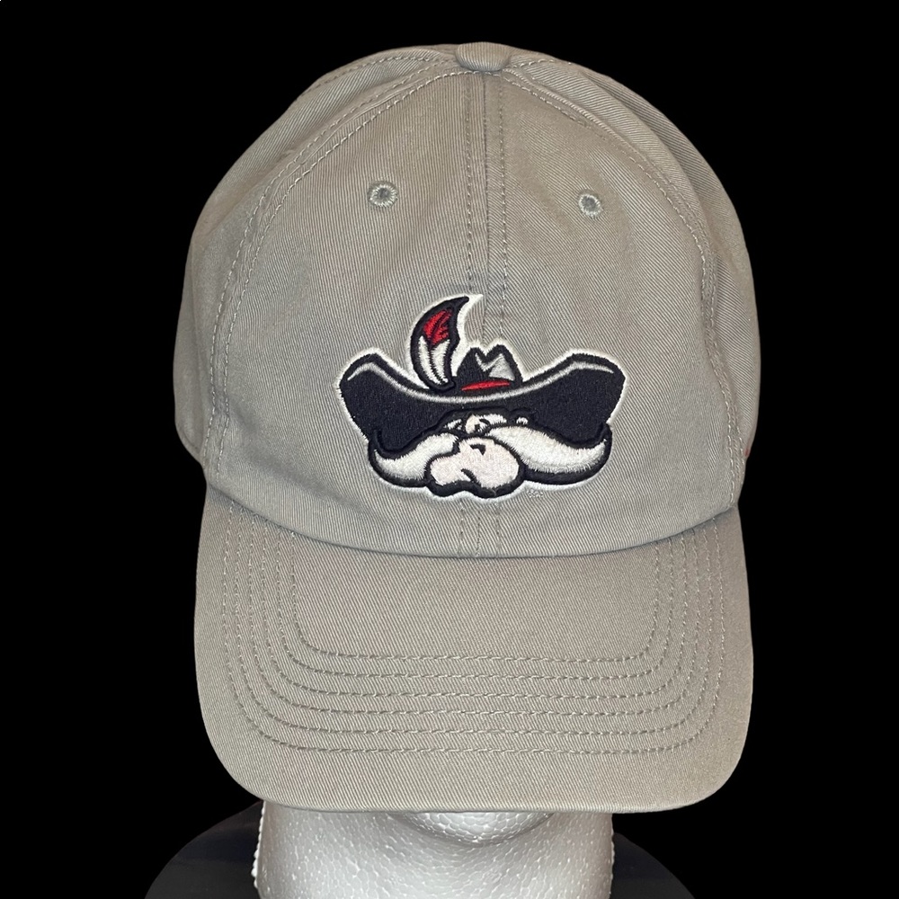 UNLV Runnin Rebels Fitted Embroidered Gray Baseball Cap Size M 47 Brand